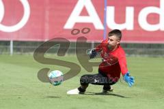 2. Bundesliga - Fußball - FC Ingolstadt 04 - Auftakttraining, neue Saison 2017/2018, Audi Sportpark Trainingsgelände - Torwart Martin Hansen (35, FCI)