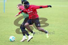 2. Bundesliga - Fußball - FC Ingolstadt 04 - Training - Neuzugänge - Frederic Ananou (2, FCI) Spezial Maske im Gesicht, Nasenbeinbruch im Zweikampf mit Moritz Hartmann (9, FCI)