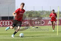 2. Bundesliga - Fußball - FC Ingolstadt 04 - Auftakttraining, neue Saison 2017/2018, Audi Sportpark Trainingsgelände - Stefan Kutschke (20, FCI) Darío Lezcano (11, FCI)