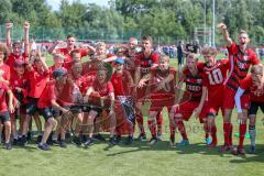 B-Junioren Bayernliga- U17 - FC Ingolstadt - TSV 1860 München - Die Mannschaft nach dem Spiel - jubel - laola - Foto: Jürgen Meyer