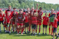 B-Junioren Bayernliga- U17 - FC Ingolstadt - TSV 1860 München - Die Mannschaft nach dem Spiel - jubel - laola - Foto: Jürgen Meyer