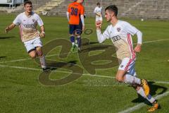 A-Junioren / Bayernliga / Bayern - FC Ingolstadt 04 - SG Quelle Fürth - Georgios Pintidis #20 weiss mit dem 1:1 Ausgleichstreffer mit einem Kopfball - Jubel -  Foto: Jürgen Meyer