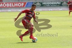 U 19 Bayernliga - Fußball - FC Ingolstadt 04 - FC Ismaning - 1:0 - Ingolstadt steigt in die Bundesliga auf, Dominik N´gatie (FCING) im Angriff