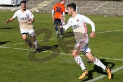 A-Junioren / Bayernliga / Bayern - FC Ingolstadt 04 - SG Quelle Fürth - Georgios Pintidis #20 weiss mit dem 1:1 Ausgleichstreffer mit einem Kopfball - Jubel -  Foto: Jürgen Meyer