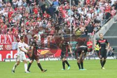 2. Bundesliga - Fußball - Fortuna Düsseldorf - FC Ingolstadt 04 - Enttäuschung hängende Köpfe Niederlage 3:0 nach dem Spiel, Tobias Levels (3, FCI) Robert Leipertz (13, FCI) Marvin Matip (34, FCI) Tobias Schröck (21, FCI)