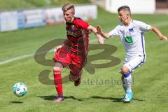 FC Ingolstadt 04 - B-Junioren - Landesliga - Freundschaftsspiel gegen Hertha BSC Berlin - Schwarzmeier Tobias rot FCI - Foto: Jürgen Meyer