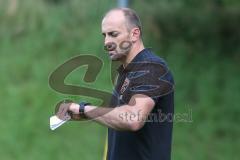 FC Ingolstadt 04 - B-Junioren - Landesliga - Freundschaftsspiel gegen Hertha BSC Berlin - Trainer FCI Kaupp Patrick schaut auf die Uhr - Foto: Jürgen Meyer