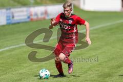 FC Ingolstadt 04 - B-Junioren - Landesliga - Freundschaftsspiel gegen Hertha BSC Berlin - Schwarzmeier Tobias rot FCI - Foto: Jürgen Meyer