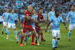 Regionalliga Bayern - FC Ingolstadt 04 - 1860 München - Joey Breitfeld und Patrick Hasenhüttle im Zweikampf