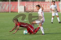 Regionalliga Bayern - FC Ingolstadt 04 II U21 - FC Memmingen - rechts Paul Grauschopf (5 FCI), am Boden Muriz Salemovic (10 FCM)