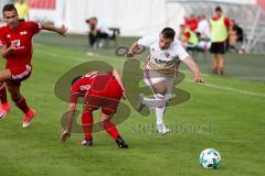 Regionaliga Bayern 2017/18 - FC Ingolstadt 04 II - FC Memmingen - Maurice Multhaup weiss FCI - Zweckbronner Daniel rot #20 Memmingen -  Foto: Jürgen Meyer