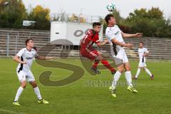 Regionalliga Bayern - Saison 2017/2018 - FC Ingolstadt 04 II - VFR Garching - Michael Senger rot FCI II beim Kopfball - Silas Göpfert weiss #4 Garching - Foto: Meyer Jürgen