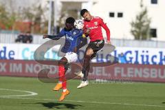 2. BL - Saison 2018/2019 - Holstein Kiel - FC Ingolstadt 04 - Paulo Otavio (#6 FCI) - Kingsley Schindler (#27 Kiel) - Foto: Meyer Jürgen