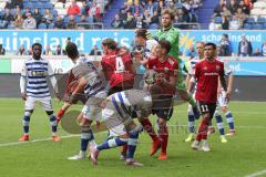 2. Bundesliga - MSV Duisburg - FC Ingolstadt 04 - Tumult am Tor Stefan Kutschke (20, FCI) Torwart Felix Wiedwald (30 Duisburg) Björn Paulsen (4, FCI) Darío Lezcano (11, FCI) Enis Hajri (3 Duisburg)