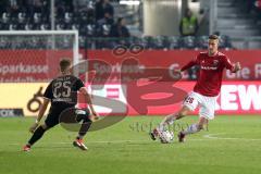 2. Bundesliga - SV Sandhausen - FC Ingolstadt 04 - Felix Müller (SV 25) Phil Neumann (26, FCI)