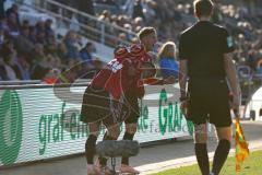 2. BL - Saison 2018/2019 - Holstein Kiel - FC Ingolstadt 04 - Phil Neumann (#26 FCI) Köpft den 0:1 Führungstreffer - jubel -  Konstantin Kerschbaumer (#7 FCI) - Foto: Meyer Jürgen