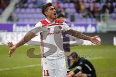 2. Bundesliga - FC Erzgebirge Aue - FC Ingolstadt 04 - Flanke zu Darío Lezcano (11, FCI) und Malcolm Cacutalua (Aue 21) macht Eigentor zum 0:3, Torwart Männel Martin (Aue 1) am Boden, Jubel