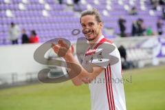 2. Bundesliga - FC Erzgebirge Aue - FC Ingolstadt 04 - Spiel ist aus, Sieg 0:3 für FCI, Spieler bedanken sich bei den Fans, Jonatan Kotzke (25 FCI)