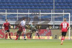 2. Bundesliga - MSV Duisburg - FC Ingolstadt 04 - Torwart Philipp Tschauner (41, FCI) im Tor auf der Hut