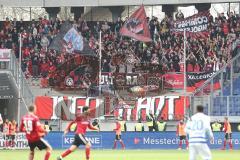 2. Bundesliga - MSV Duisburg - FC Ingolstadt 04 - Fans Ingolstadt Jubel Fahnen Singen Jubel Kurve