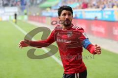 2. Bundesliga - MSV Duisburg - FC Ingolstadt 04 - Elfmeter Darío Lezcano (11, FCI), Tor Jubel, Almog Cohen (8, FCI) fordert die Fans auf