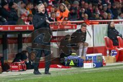 2. Bundesliga - 1. FC Union Berlin - FC Ingolstadt 04 - Cheftrainer Jens Keller (FCI) am Spielfeldrand, schreit Gestik