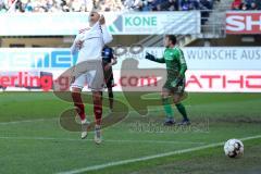 2. Bundesliga - SC Paderborn - FC Ingolstadt 04 - Torchance verpasst, Sonny Kittel (10, FCI) ärgert sich, Torwart Zingerle, Leopold (Paderborn 17) blockt den Ball