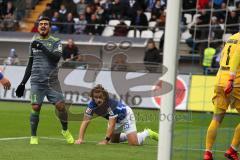 2. Bundesliga - SV Darmstadt 98 - FC Ingolstadt 04 - Darío Lezcano (11, FCI)., Stark, Yannick (Darmstadt 25) verteidigt