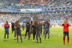 2. Bundesliga - Hamburger SV - FC Ingolstadt 04 - Sieg 0:3 für den FCI, Jubel mit den Fans, Fatih Kaya (36, FCI) Jonatan Kotzke (25 FCI) Konstantin Kerschbaumer (7, FCI) Cenk Sahin (17, FCI) Björn Paulsen (4, FCI) Almog Cohen (8, FCI) Torwart Philipp Tsch