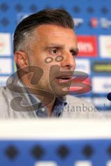 2. Bundesliga - Hamburger SV - FC Ingolstadt 04 - Pressekonferenz nach dem Spiel, Cheftrainer Tomas Oral (FCI), Sieg FCI 0:3