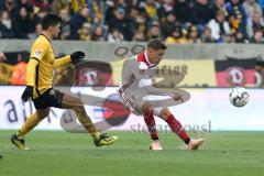 2. Bundesliga - SG Dynamo Dresden - FC Ingolstadt 04 - rechts Konstantin Kerschbaumer (7, FCI) und links Jannis Nikolaou (4 Dresden)