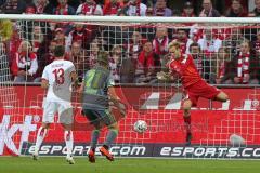 2. BL - Saison 2018/2019 - 1. FC Köln - FC Ingolstadt 04 - Marco Knaller Torwart (#16 FCI) hält den Ball sicher - Foto: Meyer Jürgen