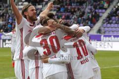 2. Bundesliga - FC Erzgebirge Aue - FC Ingolstadt 04 - Malcolm Cacutalua (Aue 21) macht Eigentor zum 0:3, Jubel Darío Lezcano (11, FCI), Björn Paulsen (4, FCI) Thomas Pledl (30, FCI) Sonny Kittel (10, FCI)