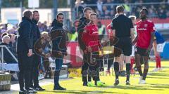 2. BL - Saison 2018/2019 - Holstein Kiel - FC Ingolstadt 04 - Sonny Kittel (#10 FCI) wird eingewechselt - Alexander Nouri (Cheftrainer FCI) - Osayamen Osawe (#14 FCI) - Foto: Meyer Jürgen