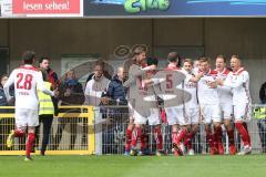 2. Bundesliga - SC Paderborn - FC Ingolstadt 04 - Tor Jubel Konstantin Kerschbaumer (7, FCI) mit Benedikt Gimber (5, FCI) Darío Lezcano (11, FCI) #fc1o#Björn Paulsen (4, FCI)