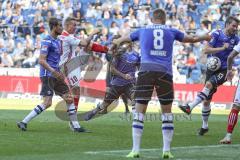 2. Bundesliga - Arminia Bielefeld - FC Ingolstadt 04 - Sonny Kittel (10, FCI) Andreas Voglsammer (21 Bielefeld) Florian Hartherz (8 Bielefeld) und Julian Börner (13 Bielefeld) stören