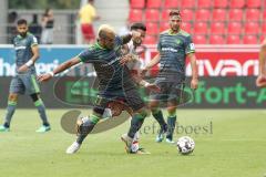 2. Bundesliga - Fußball - SV Jahn Regensburg - FC Ingolstadt 04 - Zweikampf Darío Lezcano (11, FCI)