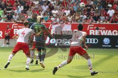 2. Bundesliga - Fußball - SV Jahn Regensburg - FC Ingolstadt 04 - hinten köpft Osayamen Osawe (14, FCI) zum Tor, Marcel Correia (14 Jahn) Asger Sörensen (4 Jahn) Darío Lezcano (11, FCI)