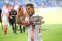 2. Bundesliga - Fußball - 1. FC Magdeburg - FC Ingolstadt 04 - Spiel ist aus, unentschieden 1:1, Spieler bedanken sich bei den mitgereisten Fans, Thorsten Röcher (29 FCI)
