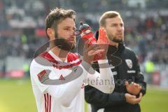 2. Bundesliga - FC St. Pauli - FC Ingolstadt 04 - Christian Träsch (28, FCI) Benedikt Gimber (5, FCI) bedanken sich bei den mitgereisten Fans