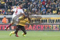 2. Bundesliga - SG Dynamo Dresden - FC Ingolstadt 04 - Benedikt Gimber (5, FCI) Moussa Koné (14 Dresden)