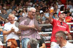 2. Bundesliga - Fußball - SV Jahn Regensburg - FC Ingolstadt 04 - Geschäftsführer Harald Gärtner (FCI) und Aufsichtsratsmitglied Wendelin Göbel (FCI)