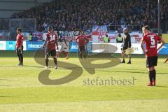 2. BL - Saison 2018/2019 - Holstein Kiel - FC Ingolstadt 04 - Entäuschte Gesichter nach dem Spiel - Marvin Matip (#34 FCI) - Benedikt Gimber (#5 FCI) - Foto: Meyer Jürgen