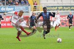 2. Bundesliga - SC Paderborn - FC Ingolstadt 04 - Konstantin Kerschbaumer (7, FCI) und Collins, Jamilu (Paderborn 29)