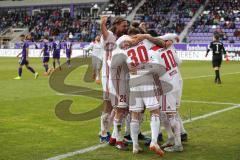 2. Bundesliga - FC Erzgebirge Aue - FC Ingolstadt 04 - Malcolm Cacutalua (Aue 21) macht Eigentor zum 0:3, Jubel Darío Lezcano (11, FCI), Björn Paulsen (4, FCI) Thomas Pledl (30, FCI) Sonny Kittel (10, FCI)