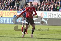 2. BL - Saison 2018/2019 - Holstein Kiel - FC Ingolstadt 04 - Phil Neumann (#26 FCI) Köpft den 0:1 Führungstreffer - jubel -  Foto: Meyer Jürgen