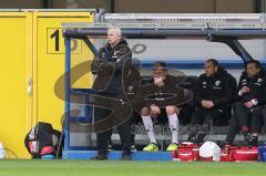 2. Bundesliga - SC Paderborn - FC Ingolstadt 04 - regungslos an der Seitenlinie Cheftrainer Jens Keller (FCI)