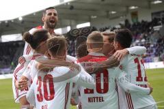 2. Bundesliga - FC Erzgebirge Aue - FC Ingolstadt 04 - Malcolm Cacutalua (Aue 21) macht Eigentor zum 0:3, Jubel Darío Lezcano (11, FCI), Björn Paulsen (4, FCI) Thomas Pledl (30, FCI) Sonny Kittel (10, FCI) oben Mergim Mavraj (15, FCI)