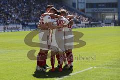 2. Bundesliga - Arminia Bielefeld - FC Ingolstadt 04 - Tor Jubel Ingolstadt Marcel Gaus (19, FCI) mit Phil Neumann (26, FCI) Sonny Kittel (10, FCI)