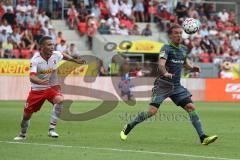 2. Bundesliga - Fußball - SV Jahn Regensburg - FC Ingolstadt 04 - Andreas Geipl (8 Jahn) Konstantin Kerschbaumer (7, FCI)